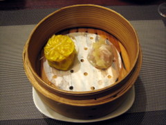 飲茶二種（フカヒレ焼売、フカヒレ餃子）