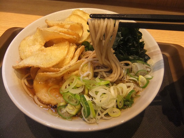 富士そば津田沼店のトルネードポテトそば２