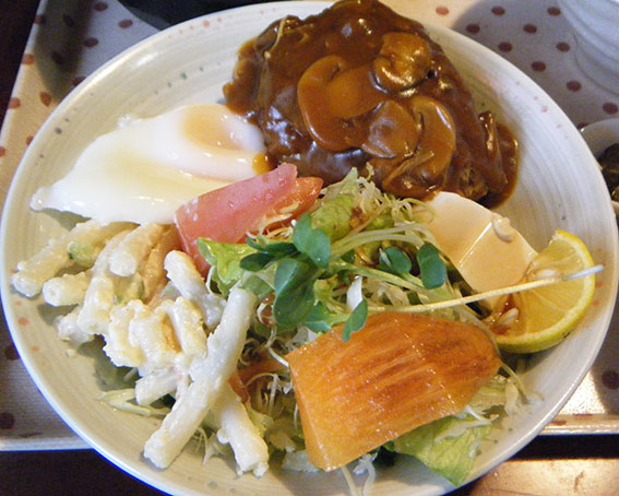 プランタンの「ハンバーグ」-2♪