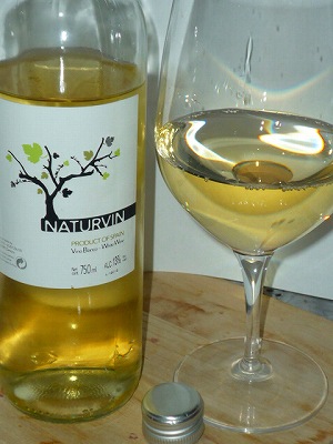 Bodegas Monte La Reina Naturvin Vino Blanco NV glass.jpg