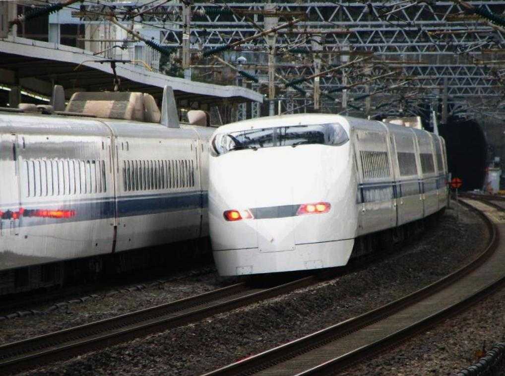  - 東海道、山陽新幹線300系 ○JR東海300系新幹線