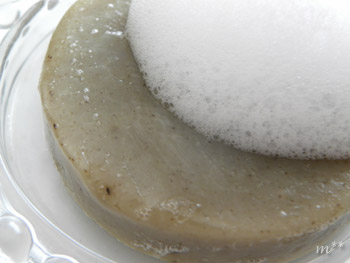 satamisaki organics よもぎとハチミツ石けん