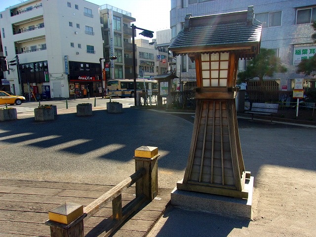 天王町駅前公園.jpg