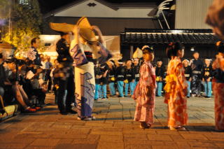 風の盆　前夜祭・鏡町