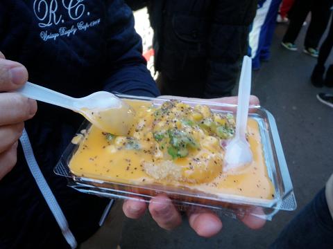淡水夜市 超司馬鈴薯　チーズ漬け