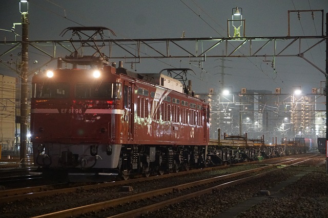EF81 98 ☆彡牽引 水戸チキ工臨 & EF65 2117と 夜桜3