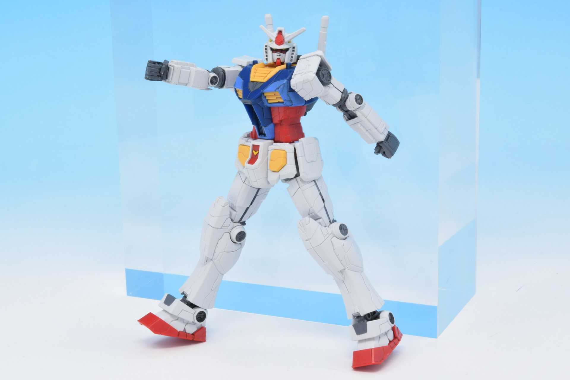 RX-78F00 ガンダム 1/200 スケール 1/200 RX-78F00ガンダム レビュー : おもちゃの巣（玩具レビュー）