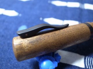 クリップは黒檀
