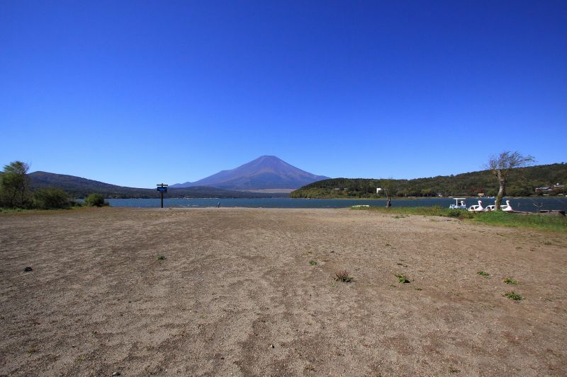 山中湖と富士山_002.jpg