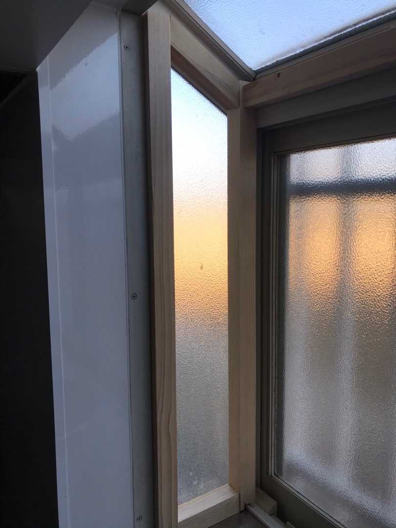 キッチン出窓に二重窓キット取り付け 木枠のフレームから自作 セレナc26で車中泊仕様を目指すブログ 楽天ブログ