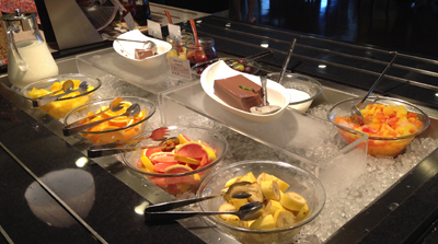 ベッセルホテルカンパーナ沖縄朝食フルーツ