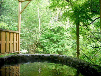 鹿鳴館の露天風呂