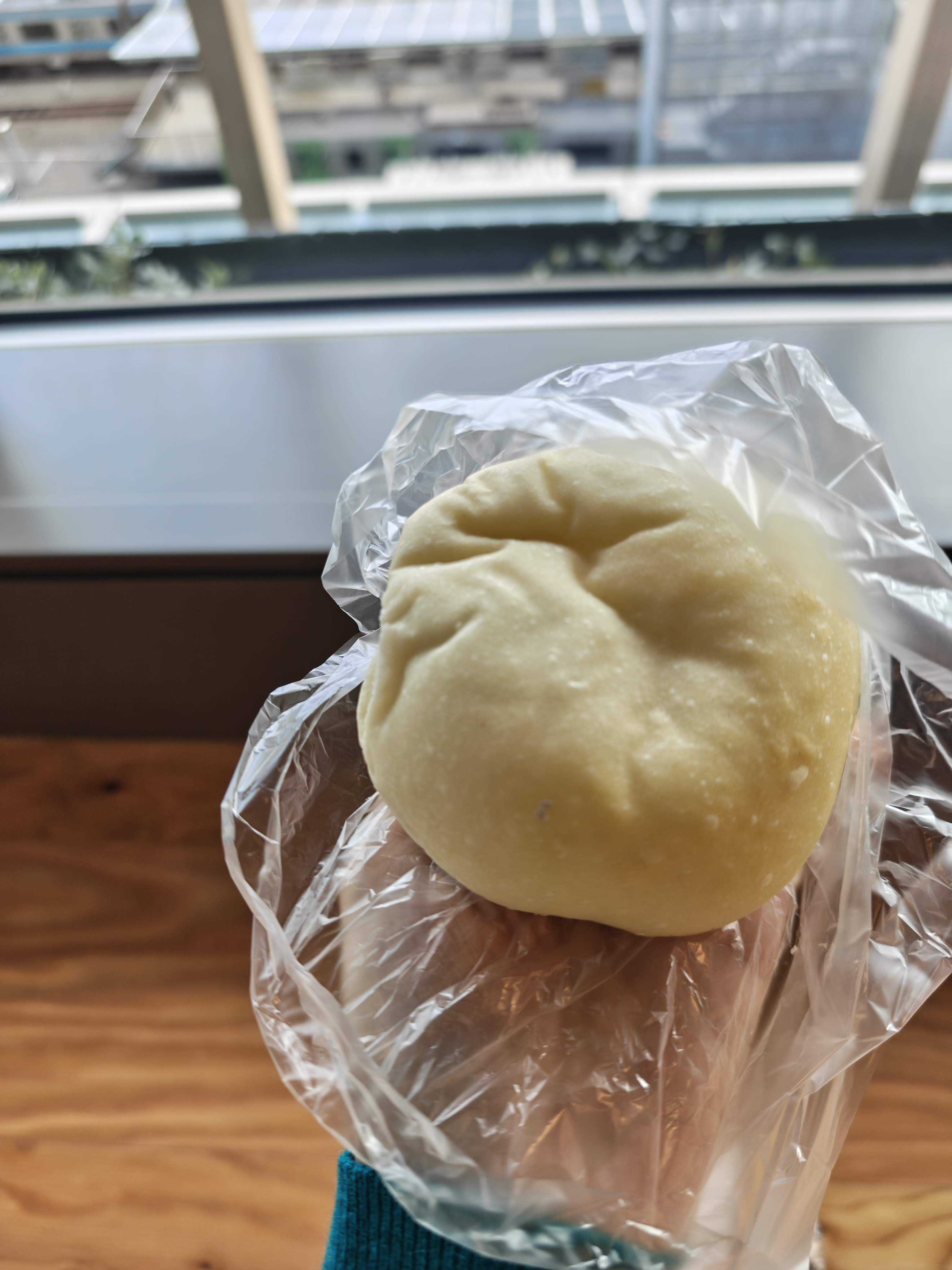 高輪ゲートウェイ駅　ひとりランチ　バーミキュラベーカリー　無水調理したさつまいも