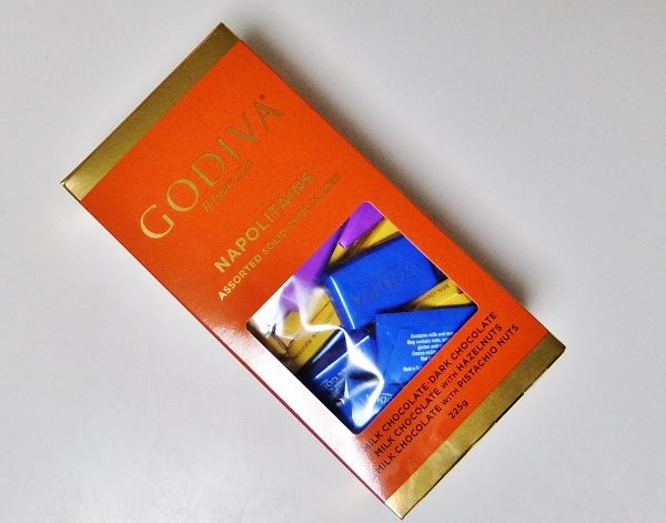 コストコ チョコレート ゴディバ ナポリタン 円 新商品 GODIVA Napolitains Assorted Solid Chocolates