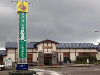 ４