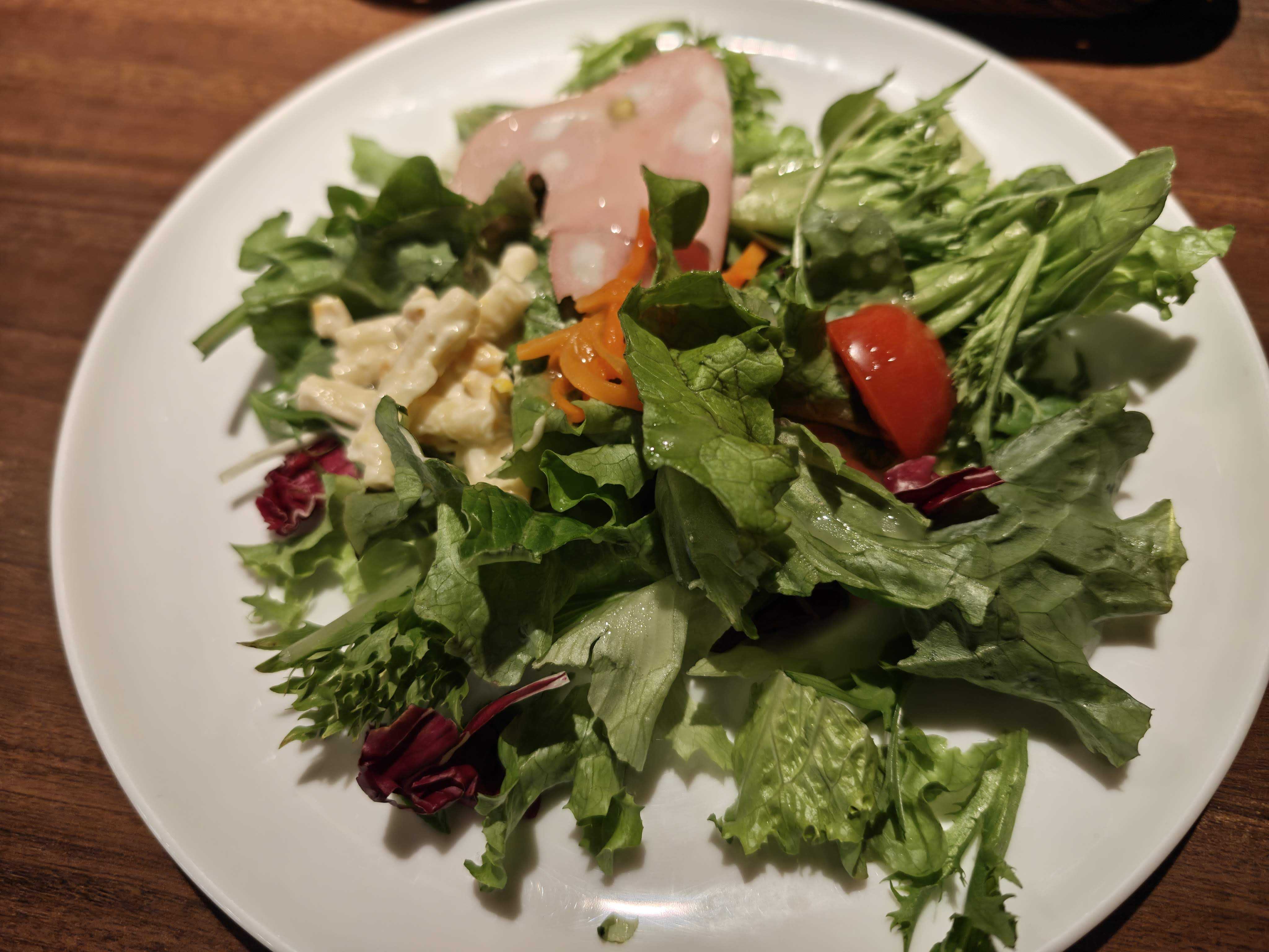 新橋駅　俺のイタリアン　ひとりランチ　パスタランチのセットのサラダ