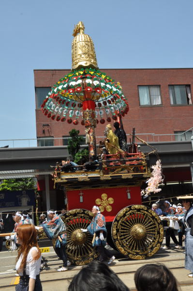 高岡御車山祭