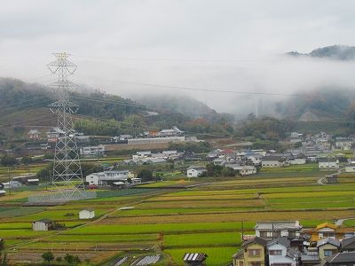 【幻想的な光景の和泉山脈に思わずシャッター!!】 愉快な写真館・日暮らし日記