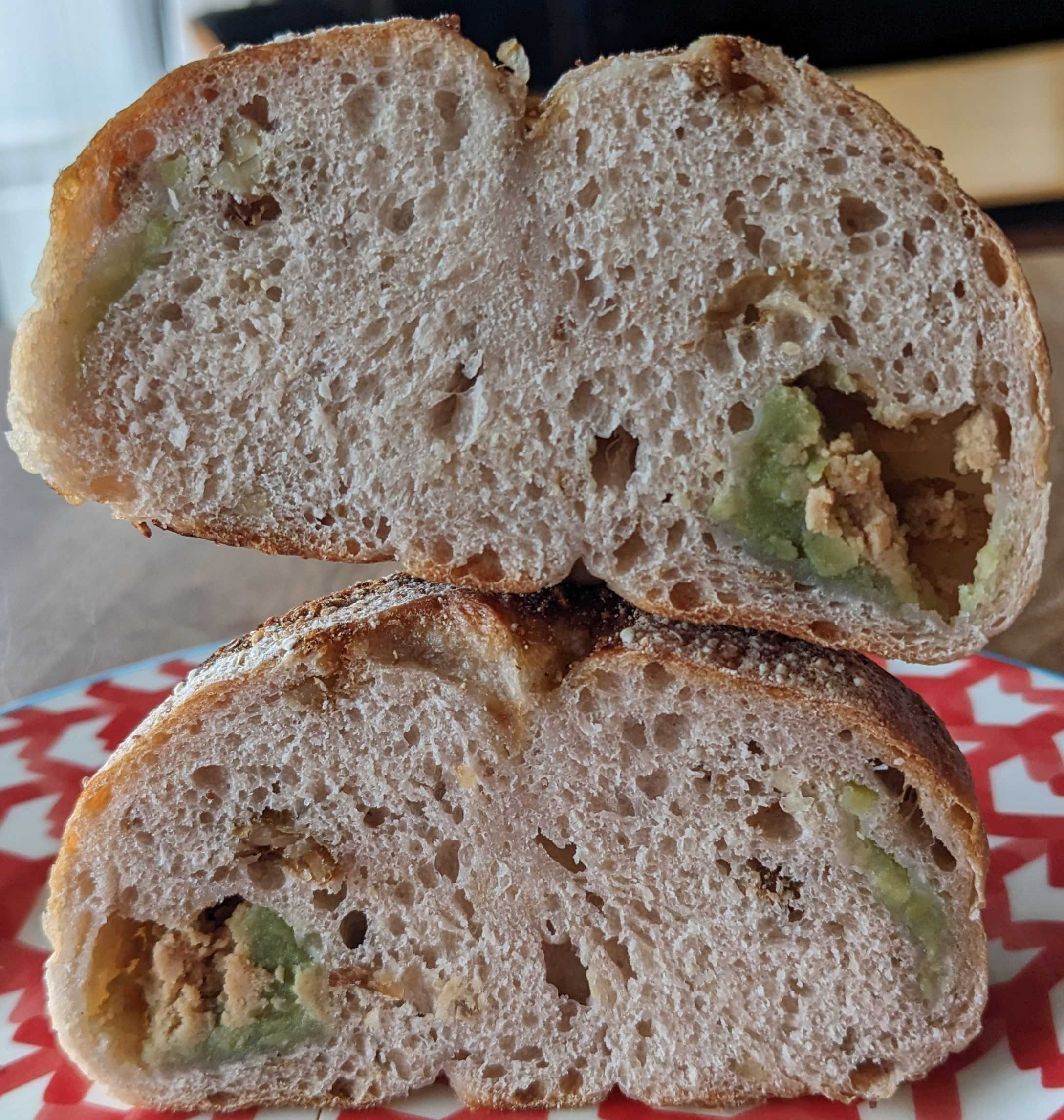 下田流の通販　きなこクリチずんだもちベーグルの断面