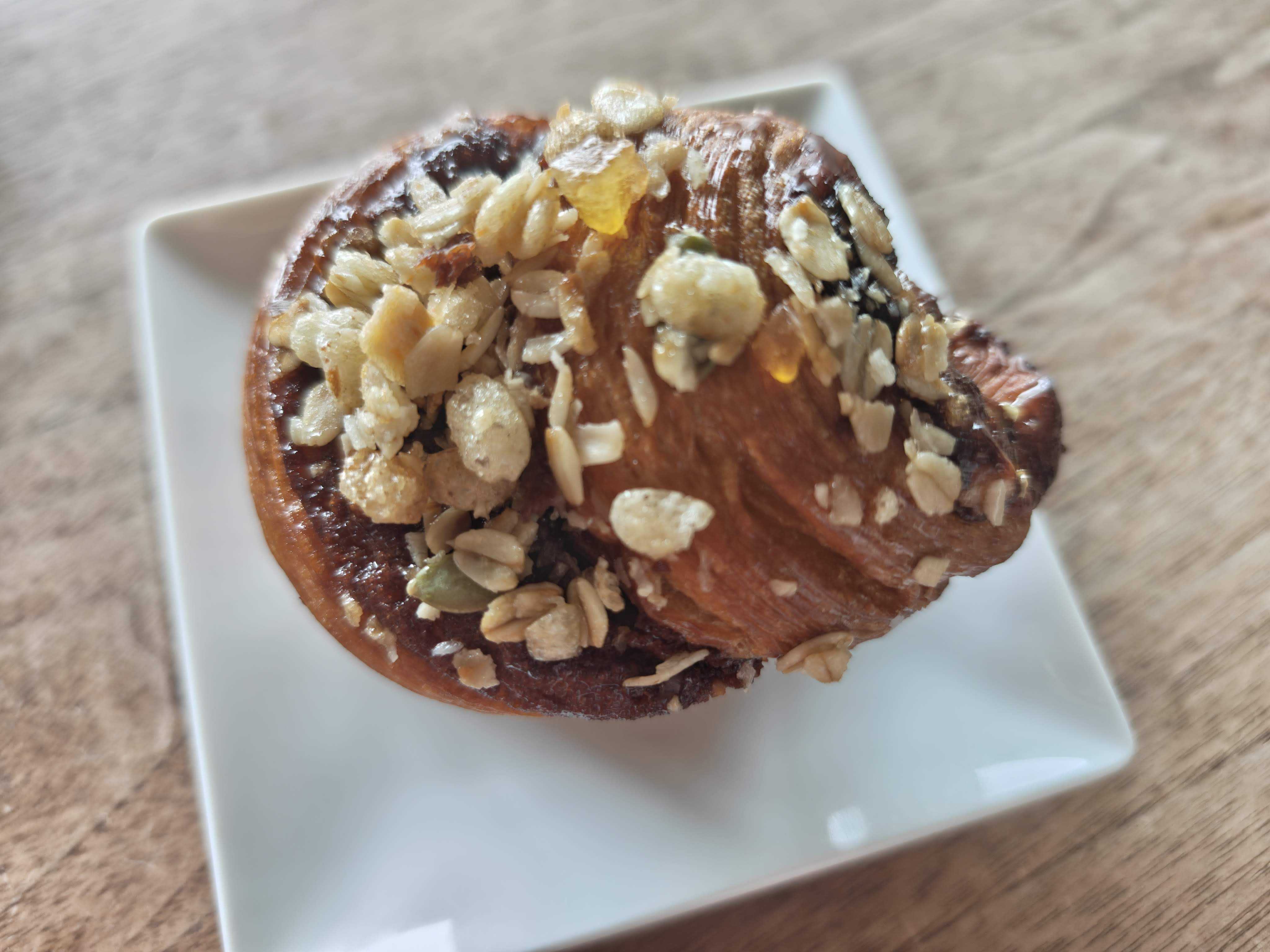 五反田駅　SAISON bakery&coffee　シナモンロール