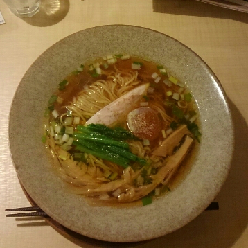 ヌイユの醤油ラーメン.jpg