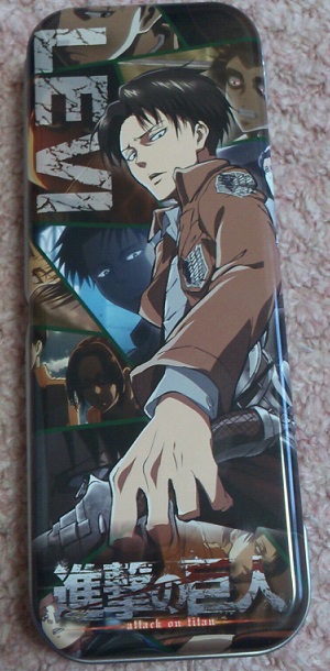 進撃の巨人缶ペンケース
