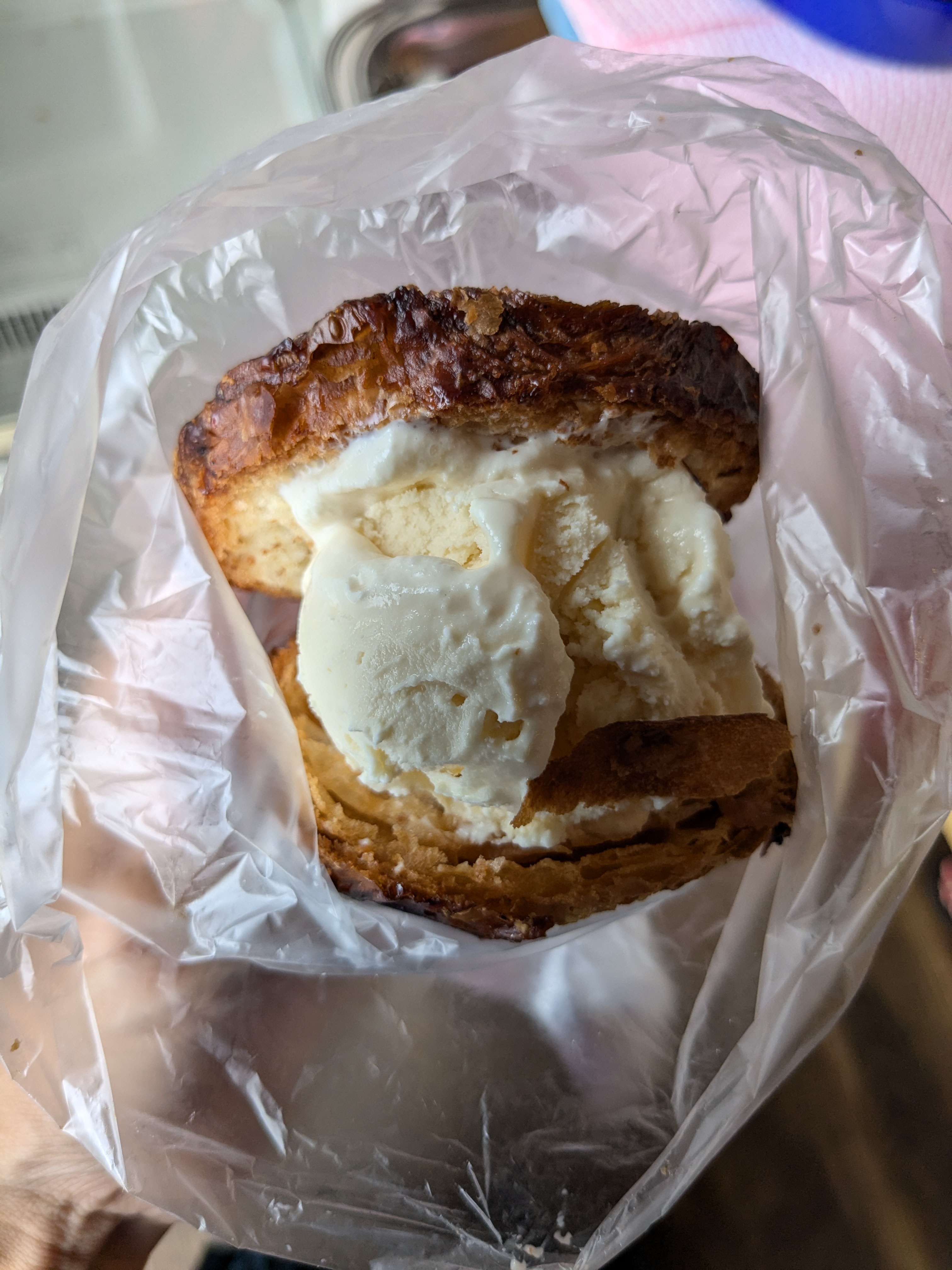 千葉県四街道市もねの里パンノック　イベント営業日　クイニーアマンアイス