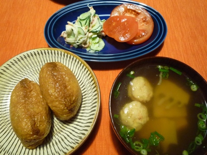 2012.04.06いなりす?し＆お吸い物＆きゅうりサラタ?6.jpg