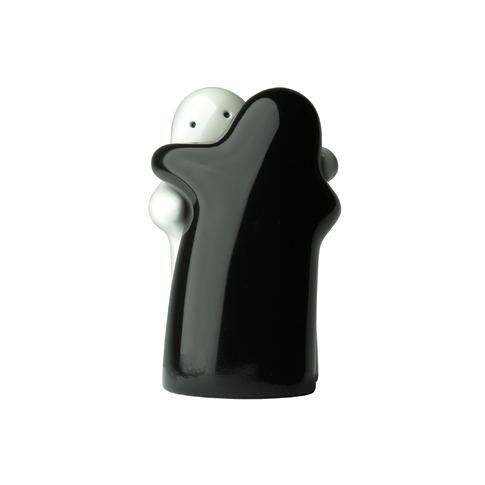 Mint-Inc.-Hug-Salt-and-Pepper-Shakers.jpg