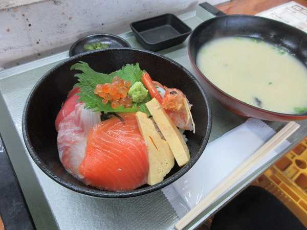 海鮮丼が美味しい高松中央市場へ ツーリズム徳島 見てみ 来てみ 徳島観光 四国旅行 とくしま観光ボランティア 楽天ブログ