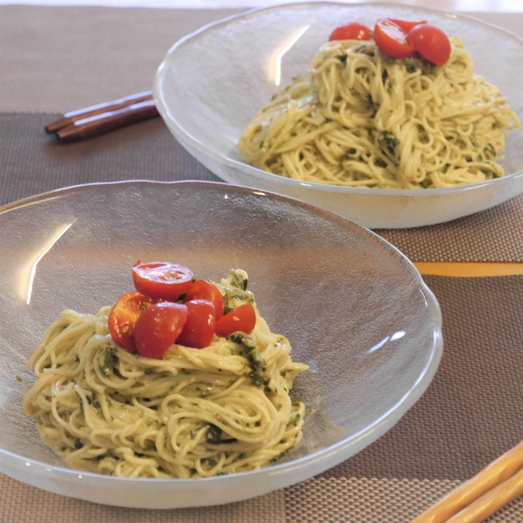 バジリコ素麺_食卓