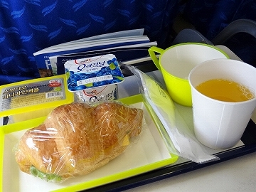 エアプサン機内食