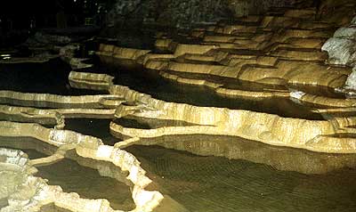 秋芳洞の千枚田