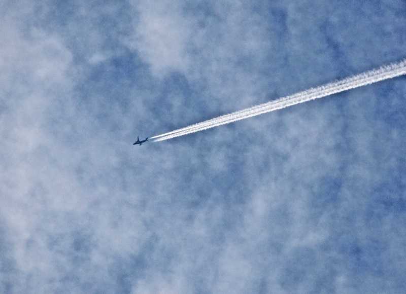 夏空飛行機雲7