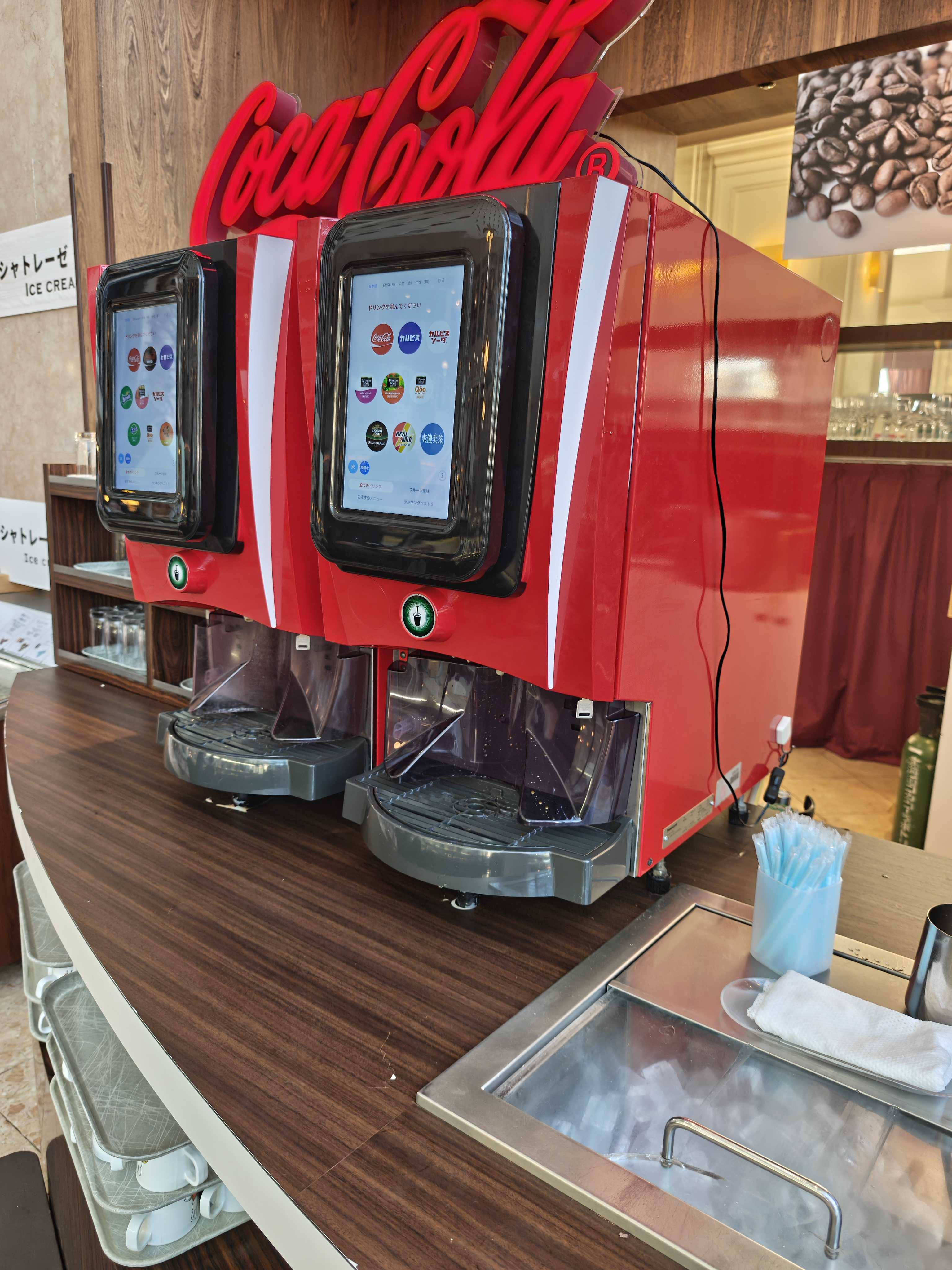 シャトレーゼガトーキングダム札幌　夕食ビュッフェ　ドリンクメニュー