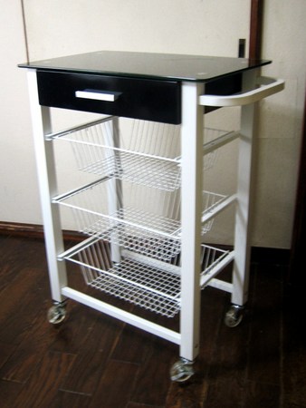 完成したキッチンワゴン