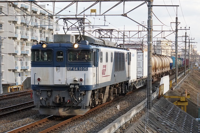 EF81 140牽引 E231系U4編成 郡山出場 配給 & 貨物7