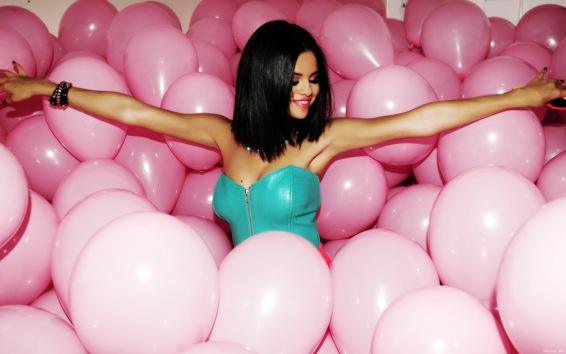 Selena-Gomez-selena-gomez-28692671-1920-1200.jpeg