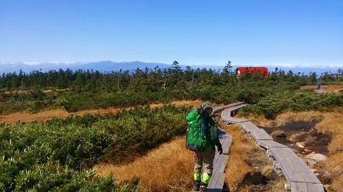 20141011西吾妻山避難小屋.jpg