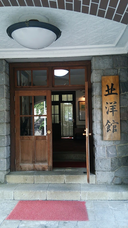 ０４