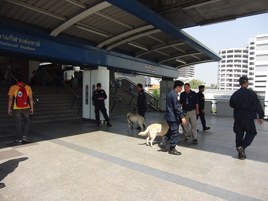 警戒中