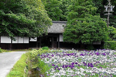 9.長屋門