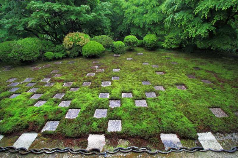 八相の庭_004北.jpg