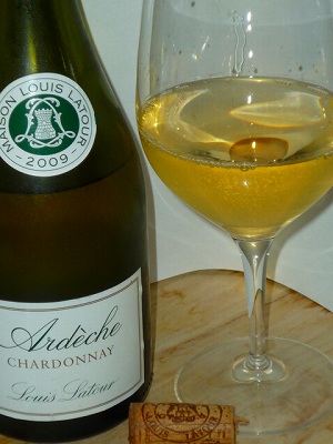 Louis Latour Ardech Chardonnay 2009 glass.jpg