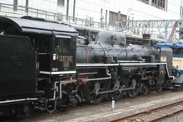C57 180 SL 大宮 回送入れ換え5