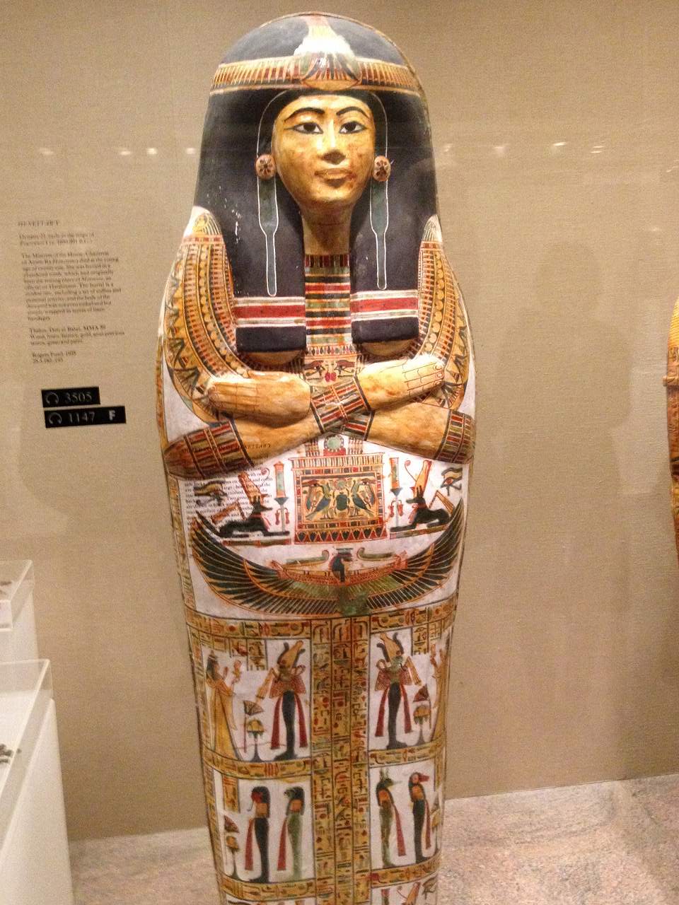 ミイラの入った棺