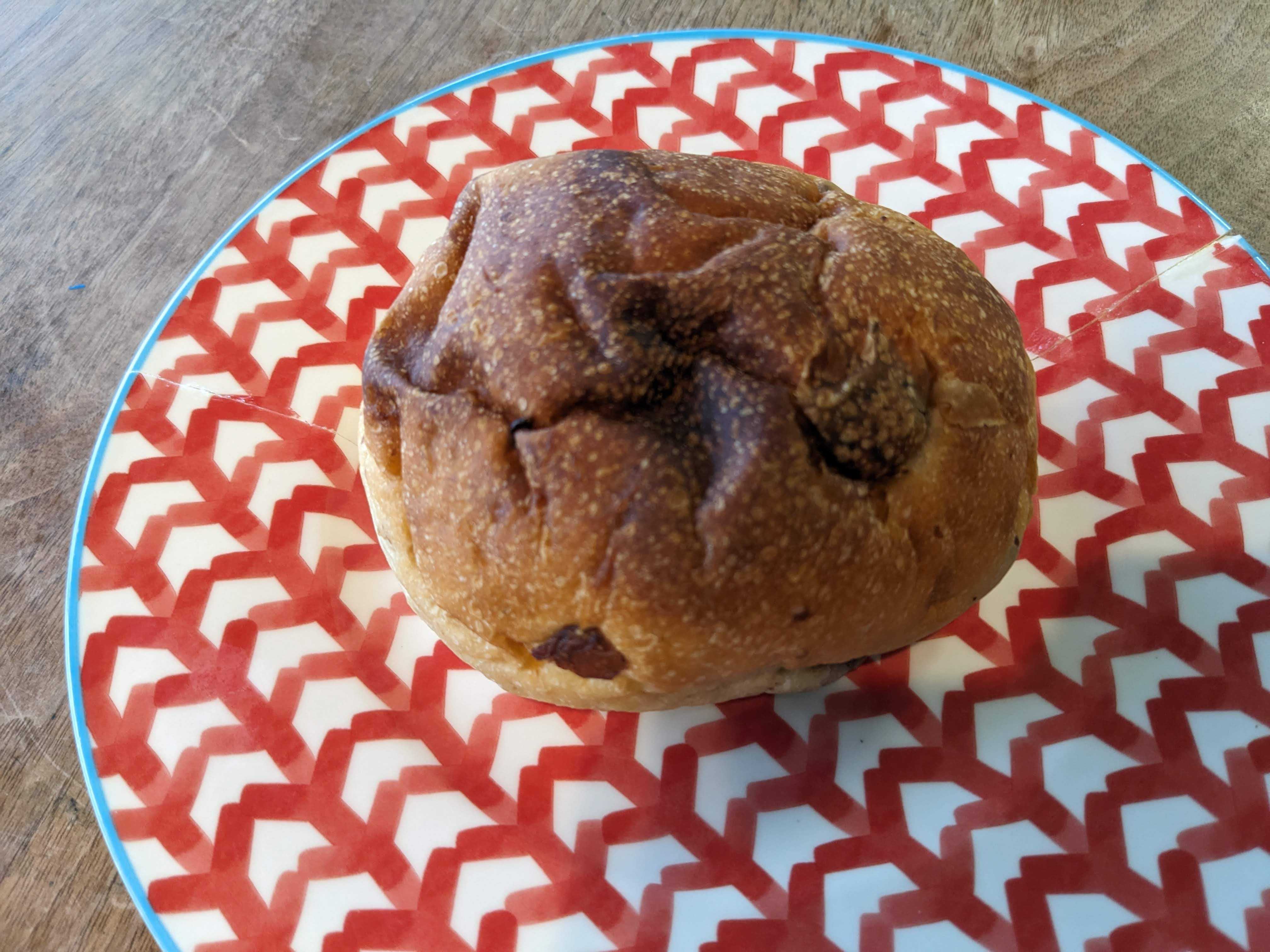 下田流の通販　ペロスケさんの巨峰と他にもレーズンをたくさん入れたぶどうパン