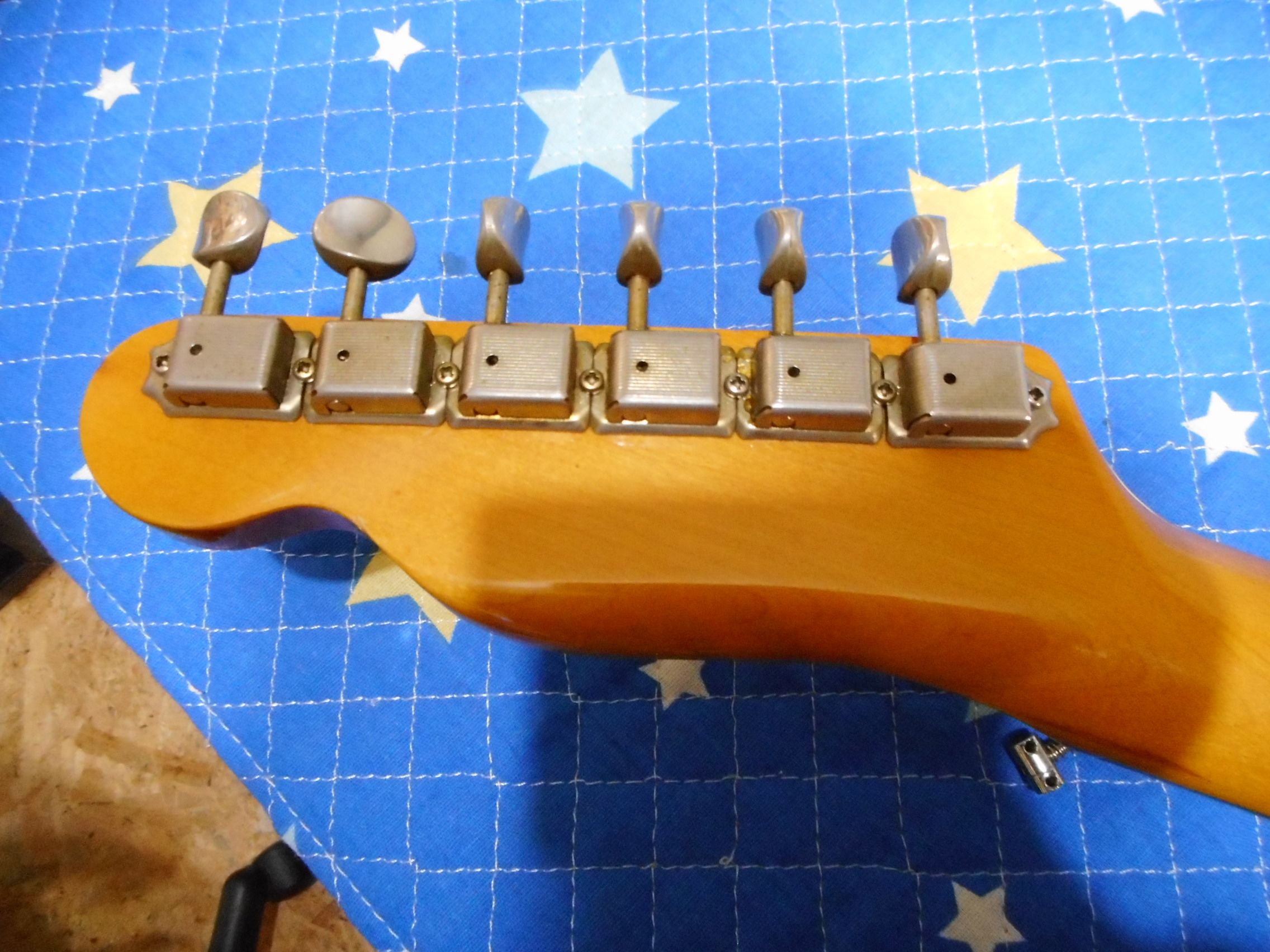 🌸Fender.JP TELECASTER ブリッジ駒交換＆セッティング | 青春の