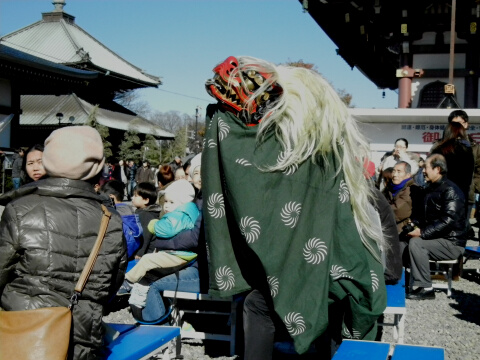 池上本門寺境内にて