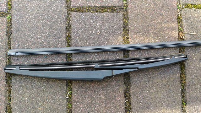 車のメンテナンス リアワイパーゴム交換 あれも これも 楽天ブログ